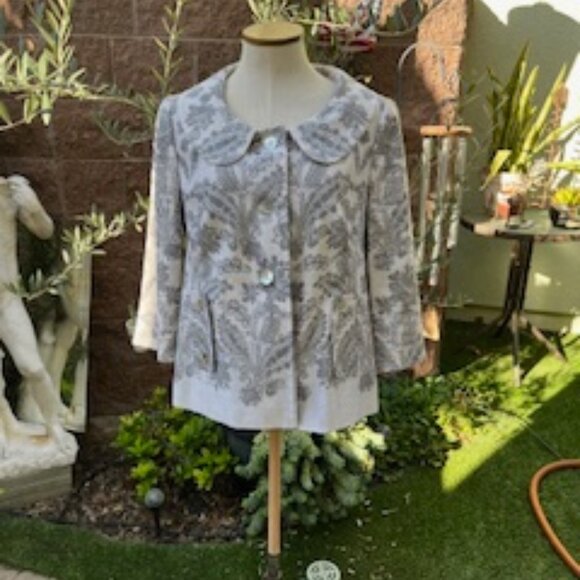Loft Grey and white jacket/top with abalone buttons - Picture 1 of 3